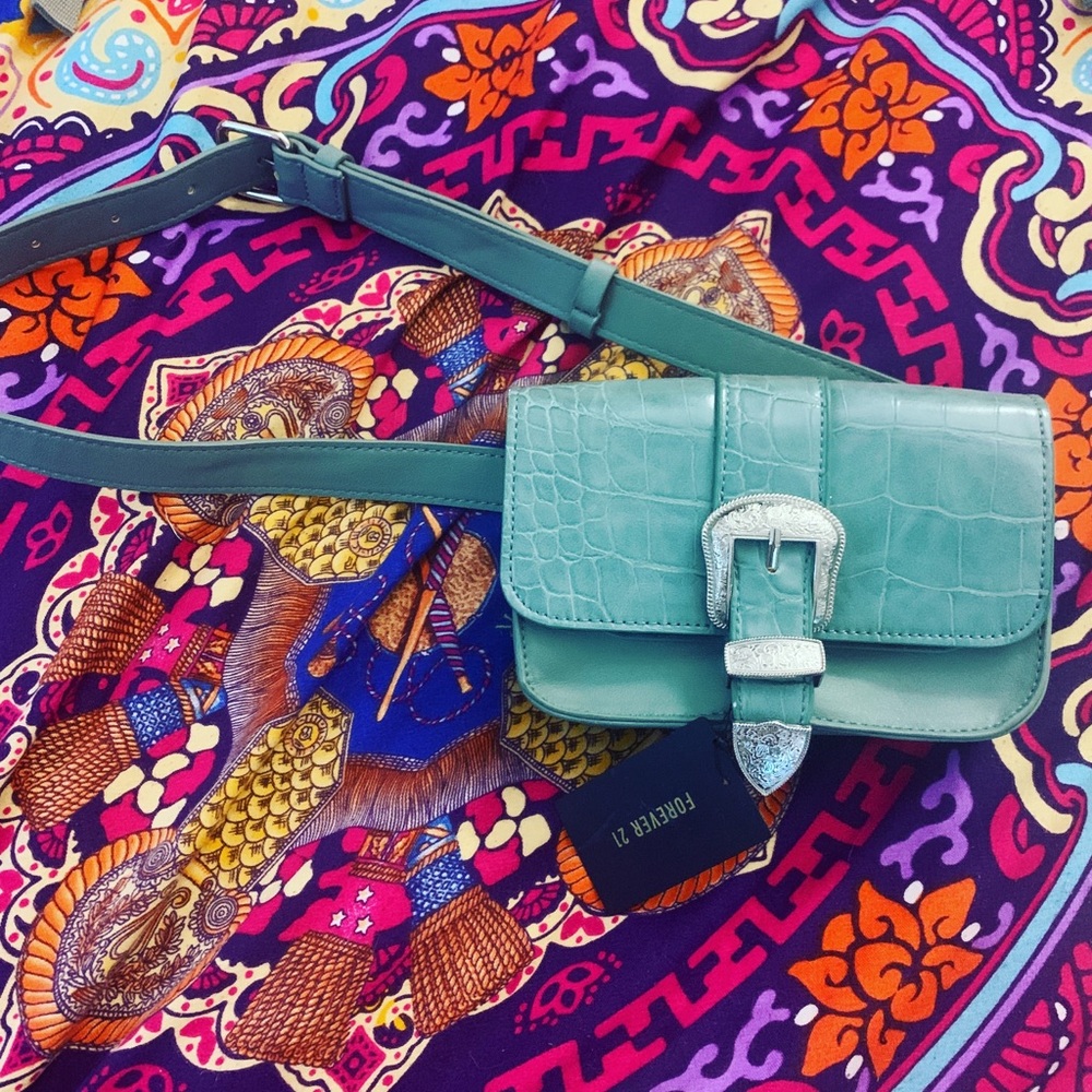 turquoise fanny